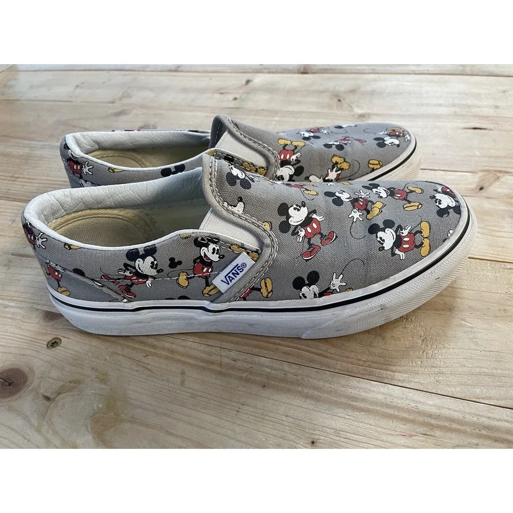 VANS Disney Classic Slip On Shoes‎ Mickey Mouse Youth Kid US Size 3.5